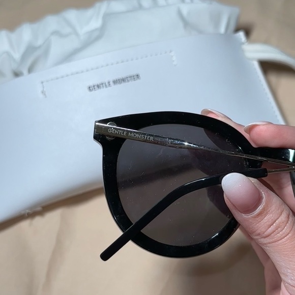 Gentle Monster Jack-hi Black Sunglasses - Picture 4 of 5